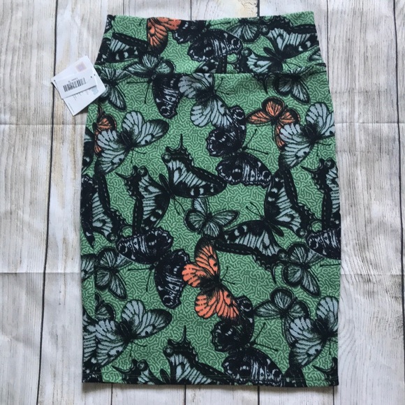 LuLaRoe Dresses & Skirts - NWT LuLaRoe Cassie 🦋 Skirt